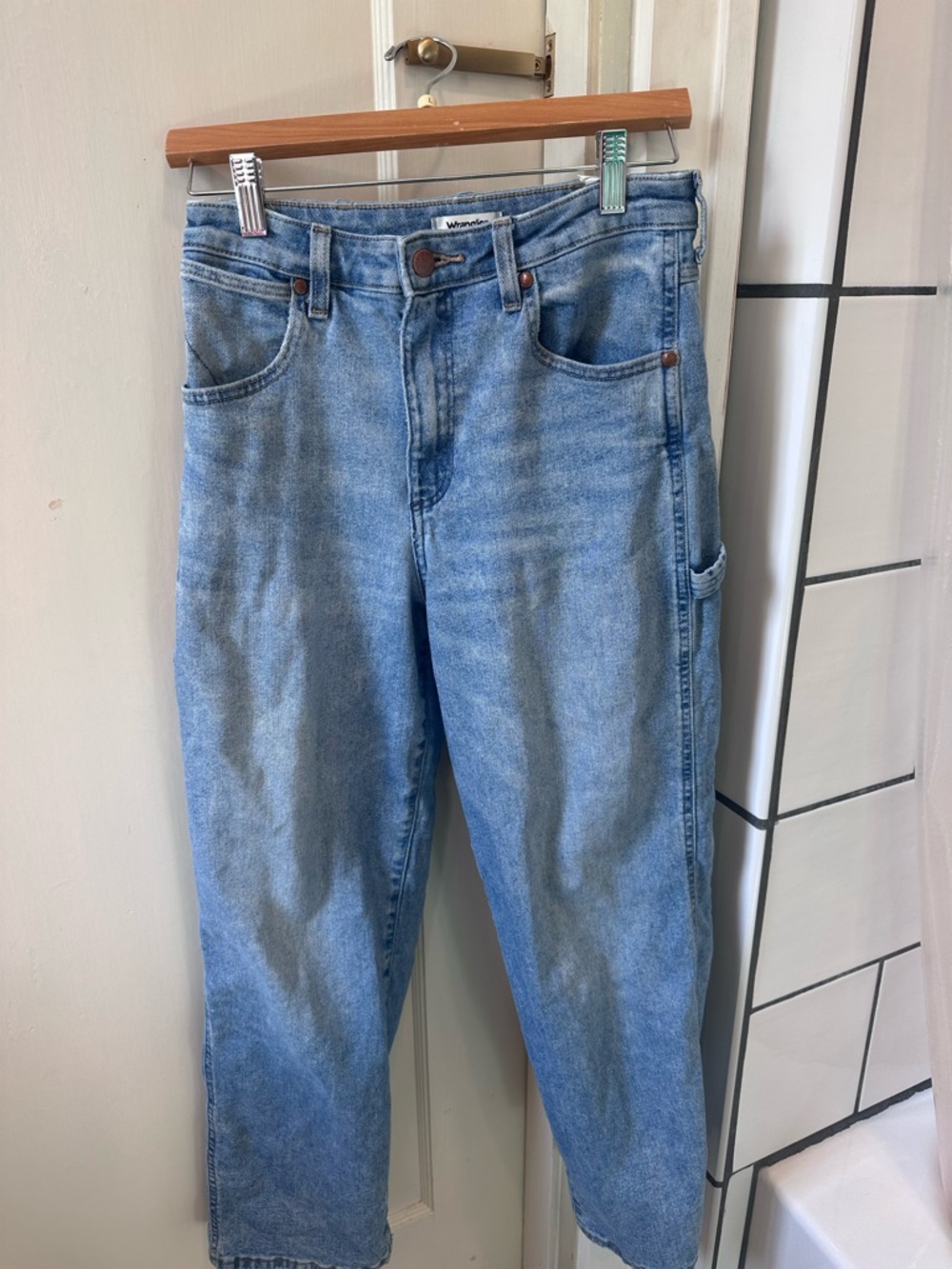 Wrangler Women's Light Wash Boyfriend Carpenter Jeans